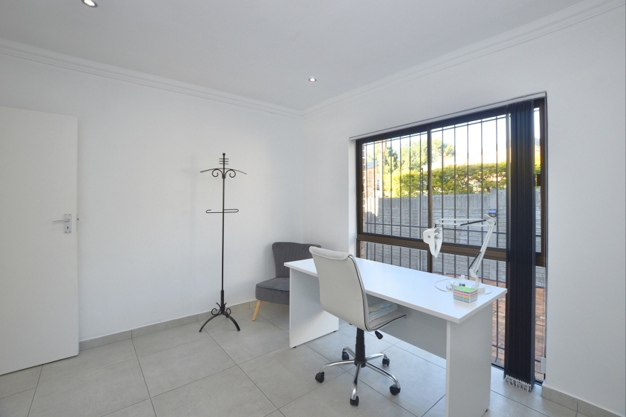 3 Bedroom Property for Sale in Everglen Western Cape